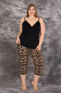 Lady - Battal Büyük Beden Viskon Leopar Desenli Askılı Kapri Pijama Takımı