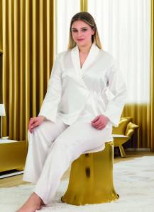 Beyaz Saten Kruvaze Büyük Beden Pijama Takımı - Thumbnail