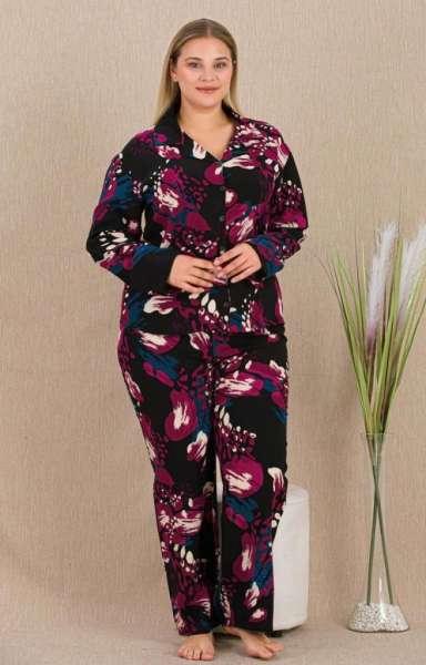 Çiçek Desenli Büyük Beden Önden Düğmeli Uzun Kollu Pijama Takımı