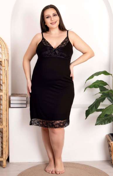 Çiçek Desenli Siyah Viskon Kumaş Sabahlıklı Gecelik Takımı