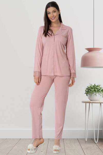 Dantelli Önden Düğmeli Pijama Takımı