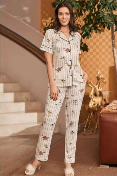 Kısa Kollu Önden Düğmeli Dokuma Kumaş Pijama Takım