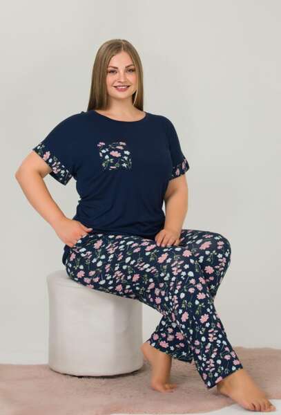 Lady - Lacivert Çiçekli Kısa Kollu Büyük Beden Pijama Takımı (1)