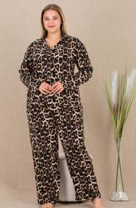 Lady - Leopar Dokuma Kumaş Önden Düğmeli Büyük Beden Pijama Takımı