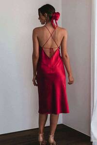 Kırmızı Sırt Dekolteli Uzun Saten Gecelik Elbise - Thumbnail