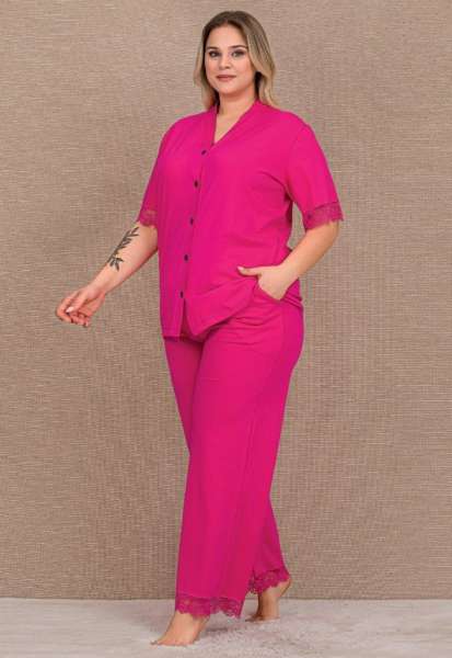 Pembe Pamuklu Büyük Beden Önden Düğmeli Bol Paça Pijama Takımı