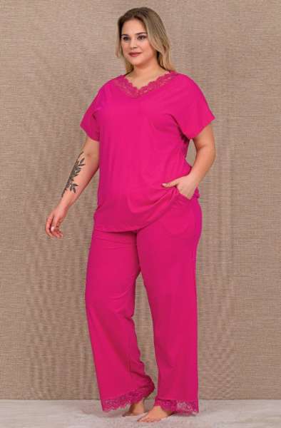 Pembe Pamuklu Büyük Beden V Yaka Bol Paça Pijama Takımı