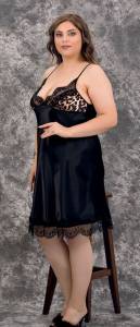 Lady - Saten Siyah Leopar Desenli Büyük Beden Sabahlıklı Gecelik Takımı (1)