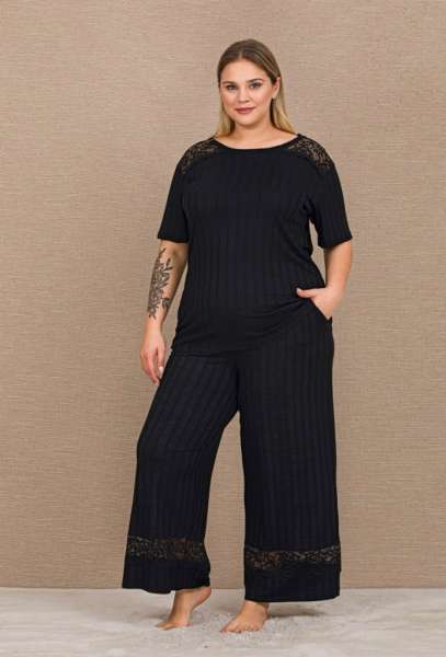 Lady - Siyah Dantelli Kısa Kollu Bol Paça Büyük Beden Kadın Pijama Takımı (1)