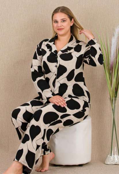 Siyah Gri Dokuma Kumaş Önden Düğmeli Büyük Beden Pijama Takımı